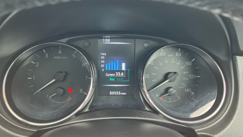 Nissan Qashqai 1.2 DiG-T Acenta Premium 5dr Petrol Hatchback